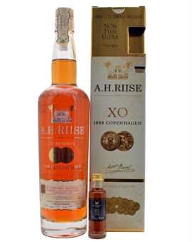 A.H. Riise XO 1888 Copenhagen Gold Medal Spirit Drink 70 cl 40%