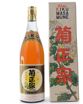 Kiku-Masamune Tokusen Sake Japan Collectors item 72 cl