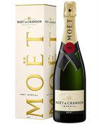 Moët & Chandon Imperial Brut French Champagne 75 cl 12% 12%.