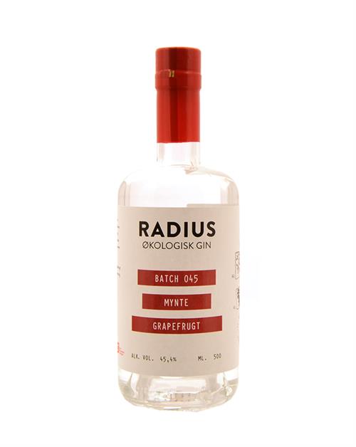 Radius Batch No. 045 Mint Grapefruit Danish Organic Gin 50 cl 45,4% Batch No. 045 Mint Grapefruit Danish Organic Gin 50 cl