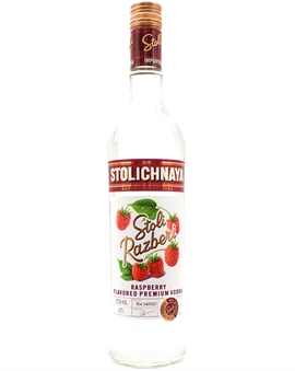 Stolichnaya Rasberry Flavored Ultra Premium Vodka 70 cl 37,5%