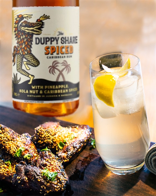 Enjoy The Duppy Share Spiced rum with homemade Hotwings - by Jan Ohrt