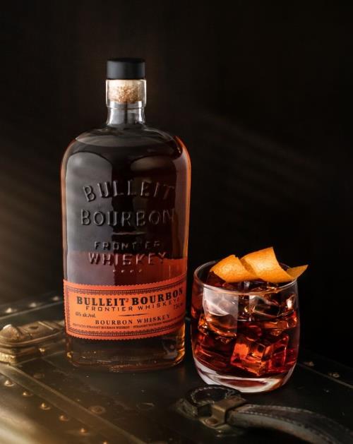 Bulleit Frontier Old Fashioned Cocktail » Drink Recipe