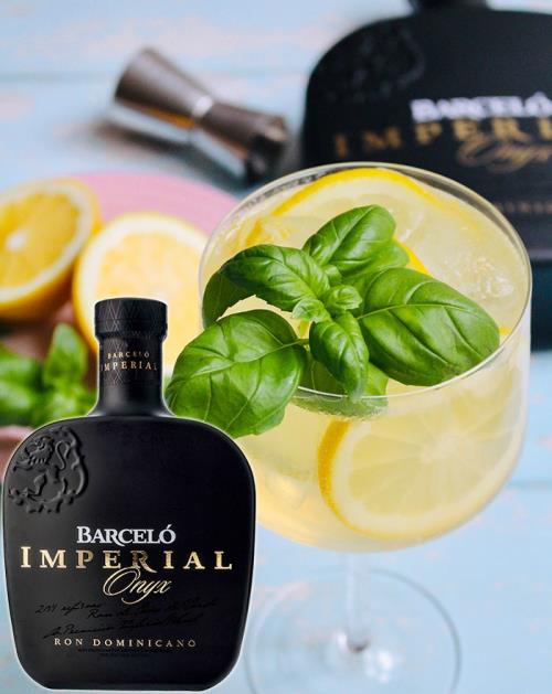 Elderflower Cocktail with a springtime feel and Ron Barcelo