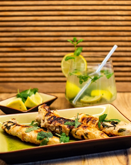 A lazy retard and a grilled Mojito chicken by Jan Ohrt