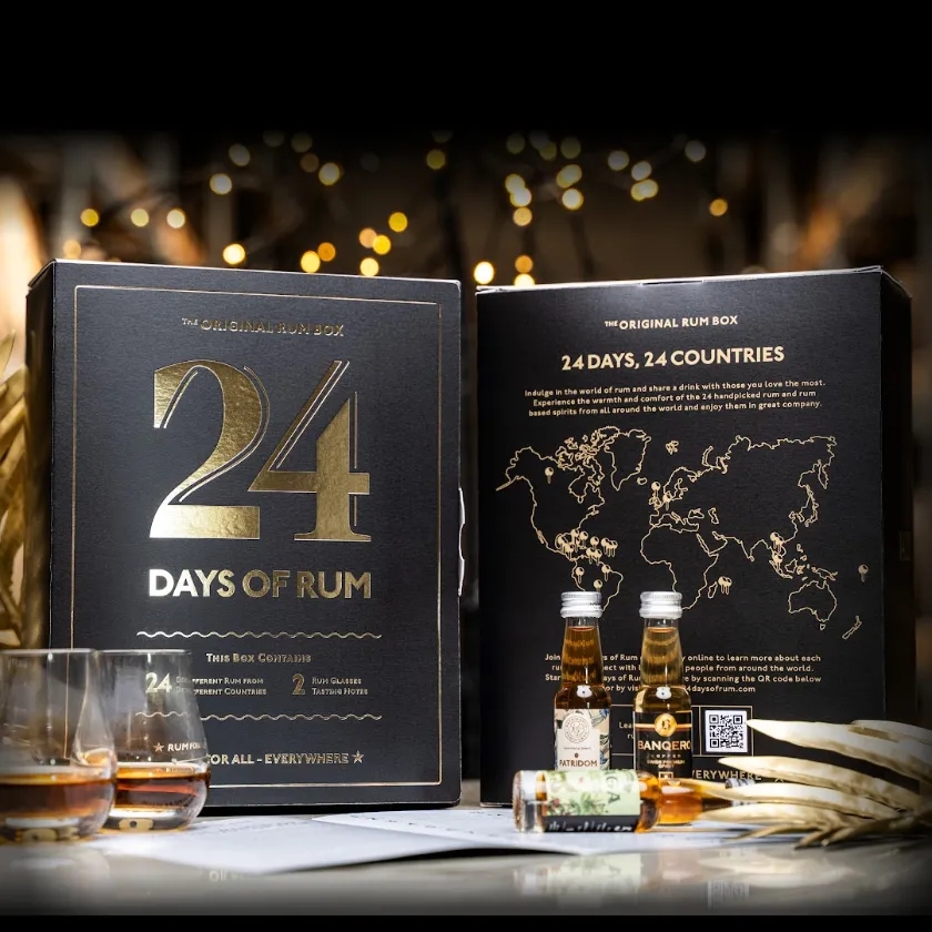 24 Days of Rum Black Edition with two glasses and miniature bottles